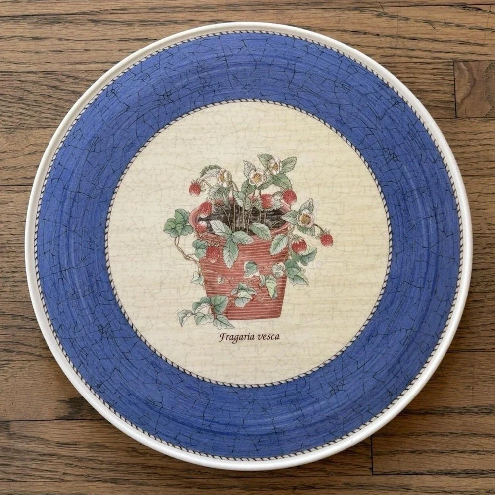 Vintage Wedgwood Sarah's Garden 1997 Strawberry Blue Tart Plate 11.25